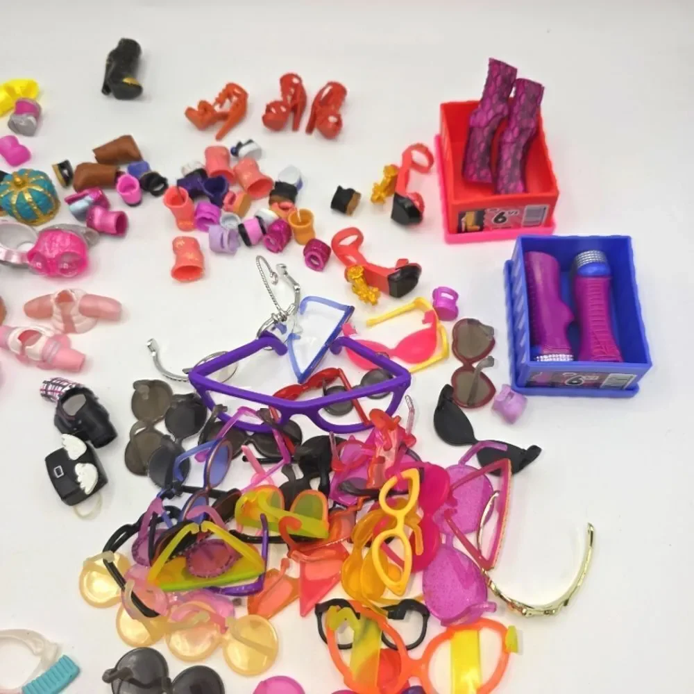 LOL Surprise TOTS Lil Sisters and OMG Accessories